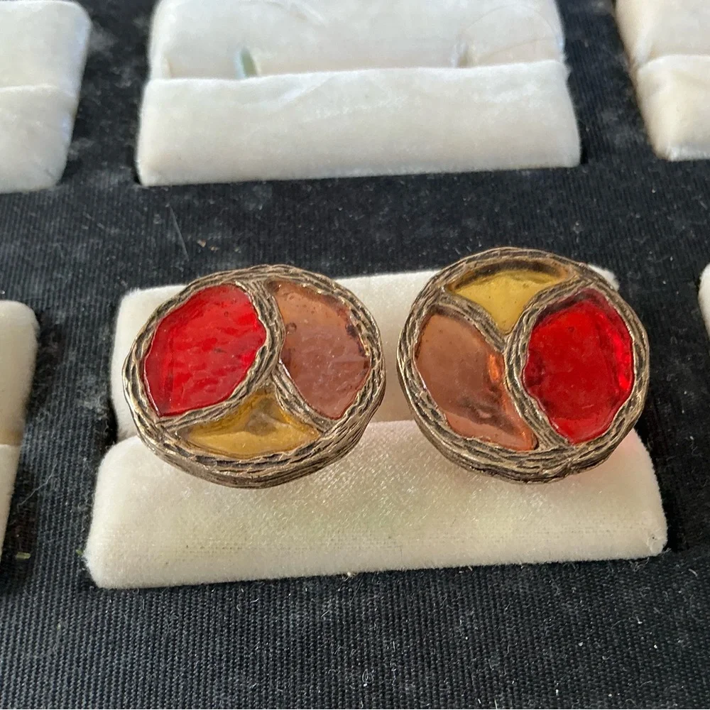 Vintage translucent cuff